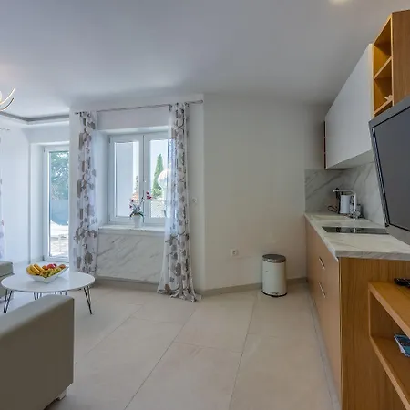 Modernes 500 Meter Zum Sandstrand Apartment *